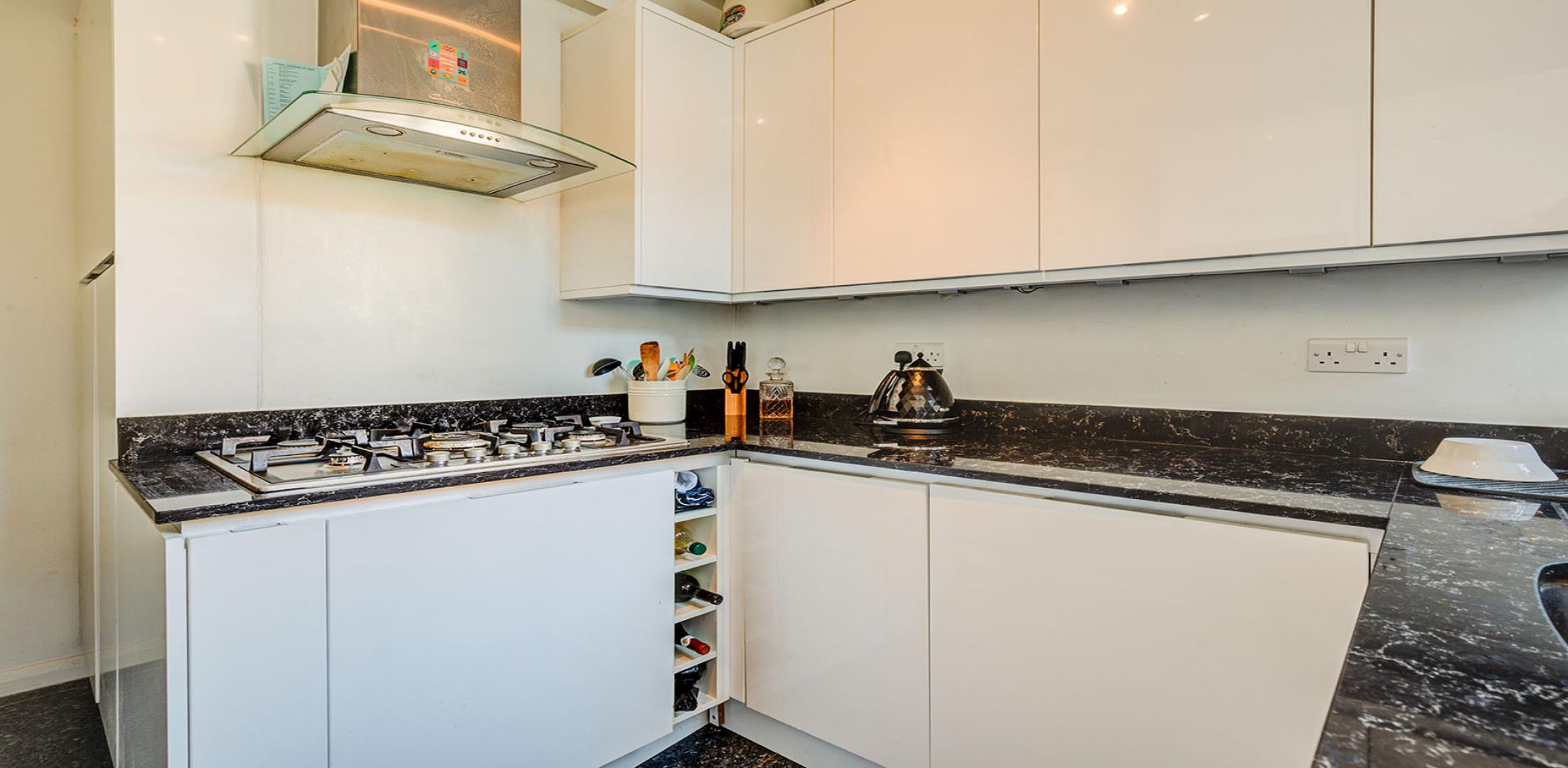 			2 Bedroom, 1 bath, 1 reception Flat			 Finchley Road, Finchley Road